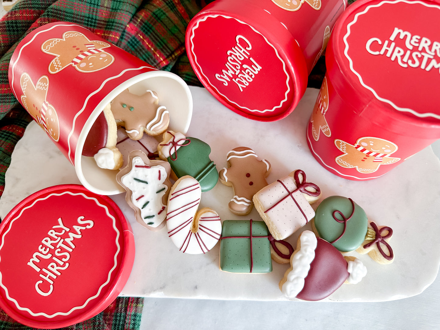 1 dozen mini cookies