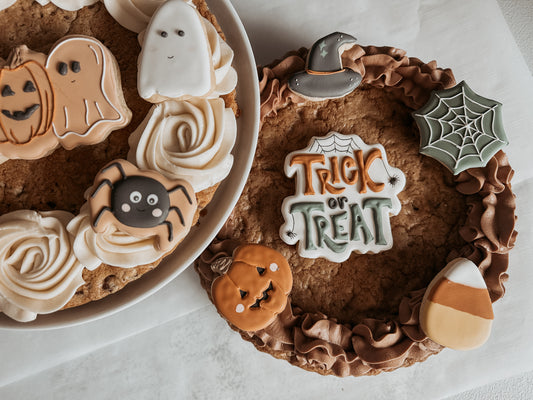 “ Trick or treat” cookie cake￼