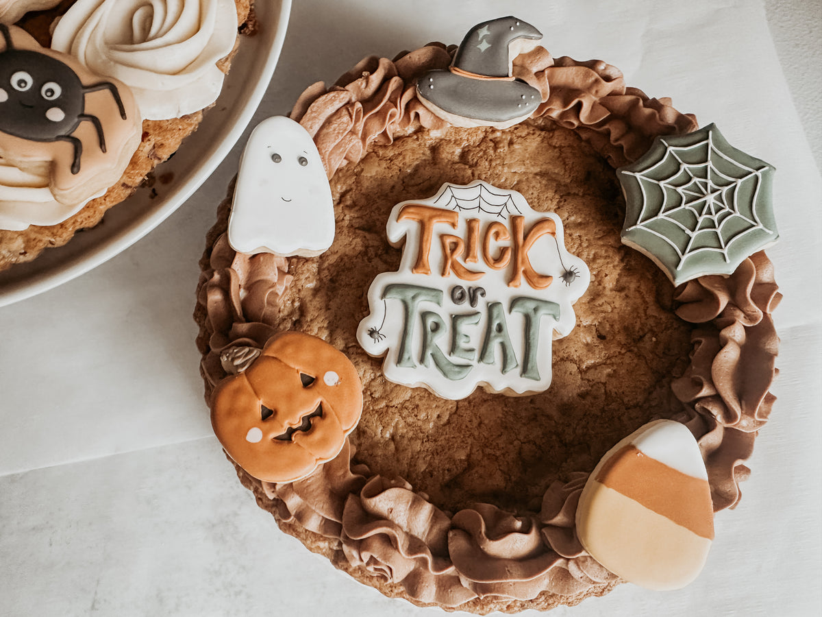 “ Trick or treat” cookie cake￼